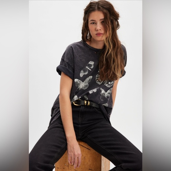 Free People NWOT Butterfly Sky Distressed Tee - XS - Picture 1 of 10